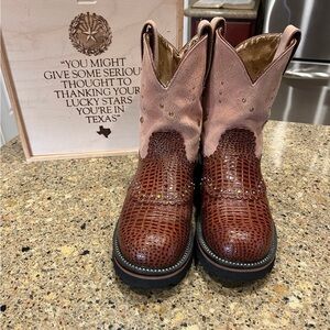 Women’s Ariat Fat Baby Boots Size 7.5B